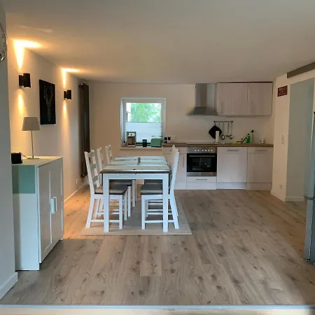 Haus Steilufer 2 * Lubeck